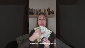 Leia mais sobre o artigo Tarot directo al alma: la verdad que esa persona no quiere que sepas