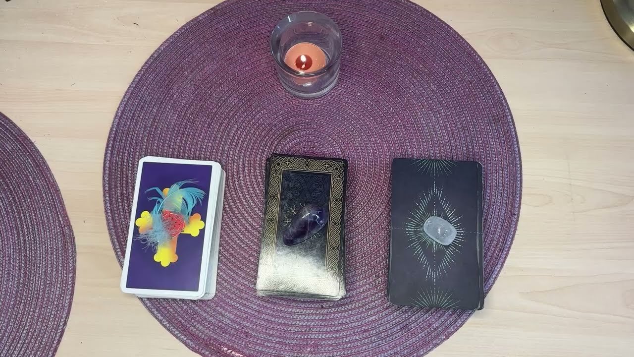 No momento, você está visualizando Tarot – Myśli, uczucia i zamiary Twojej Osoby- 3 grypy ♥️🩵🩶