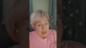 Leia mais sobre o artigo СТОИТ ЛИ ВЕРИТЬ КАРТАМ ТАРО?