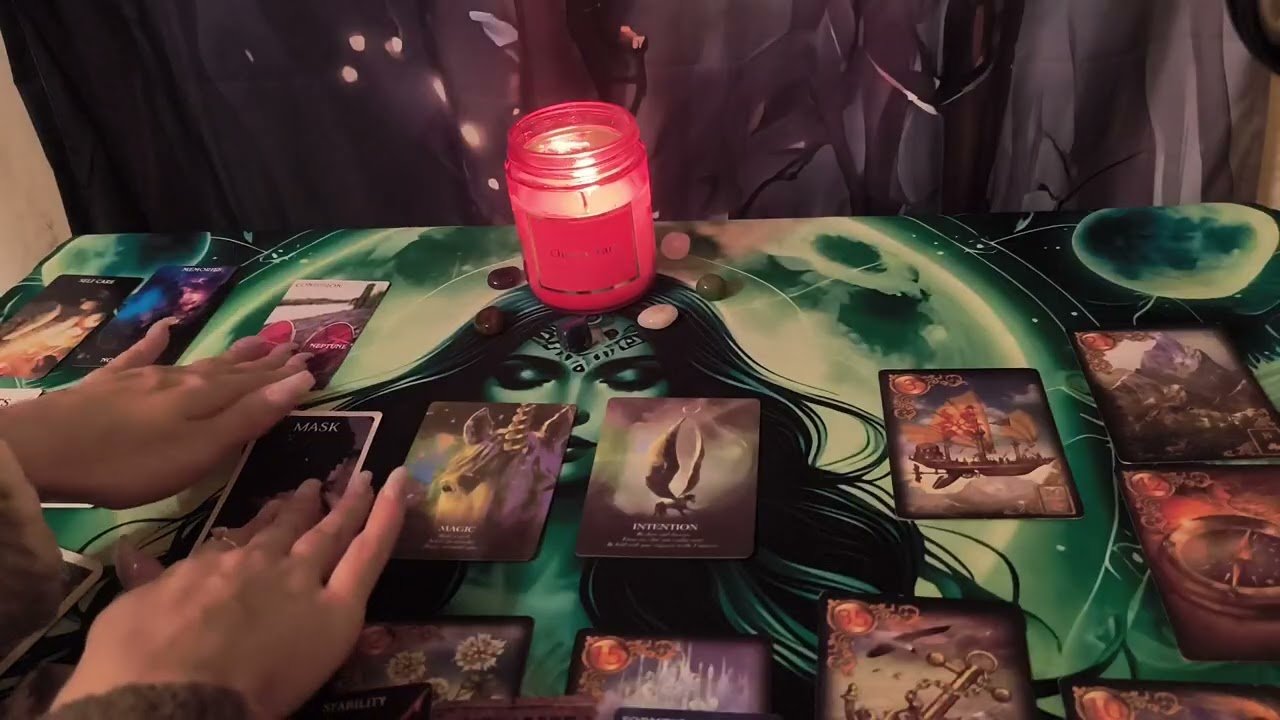 No momento, você está visualizando Két út nyílik meg számodra🌈🚪🫣🥰 #szerelem #tarot #forraskapu