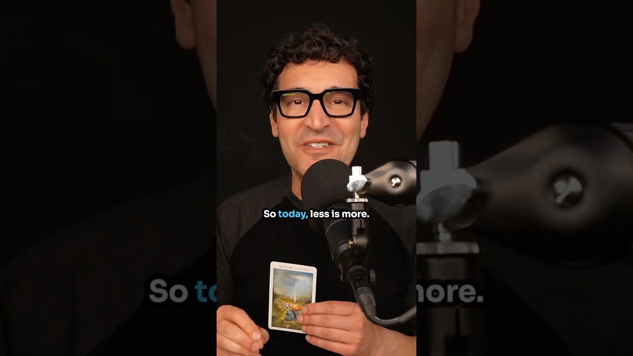 No momento, você está visualizando Less is more in communication. It’s a good day to reflect and make revisions • Friday, Dec 5 #shorts