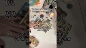 Leia mais sobre o artigo Perfect timing leads to a beautiful union #tarot #tarotreading #fyp #shorts ❤️￼
