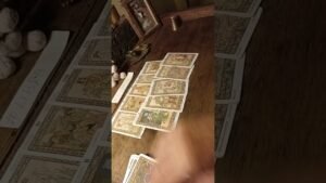 Leia mais sobre o artigo Previsões para todos os Signos no Tarot para o dia 24 de Dezembro de 2025.#tarot