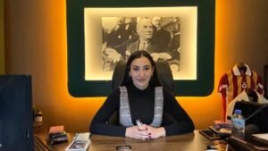 Leia mais sobre o artigo AKLINIZDAKİ KİŞİ SİZİNLE İLGİLİ NE DÜŞÜNÜYOR? #tarot #tarotreadi #aklımdakikişitarot