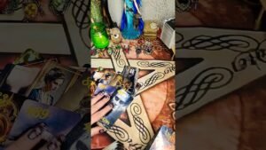 Leia mais sobre o artigo СТРАХ#shorts #таро #гадание #tarot
