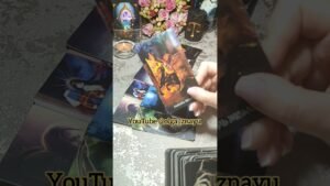 Leia mais sobre o artigo 🔥УЖАС🔥КТО ВАМПИРИТ ТЕБЯ ⚔️✨️#shorts #таро #tarot #гадание #враг #магия #любовь #расклад #ольгазнаю