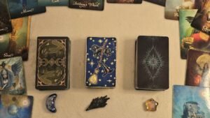 Leia mais sobre o artigo 💫🦋Futuro Inmediato en el amor💜 FEBRERO🦋💫 Tarot interactivo