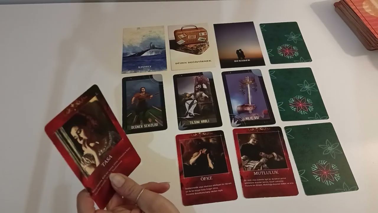 No momento, você está visualizando GECE BAŞINI YASTIĞA KOYDUĞUNDA SENLE İLGİLİ NE DÜŞÜNÜYOR, NE HİSSEDİYOR? #tarot