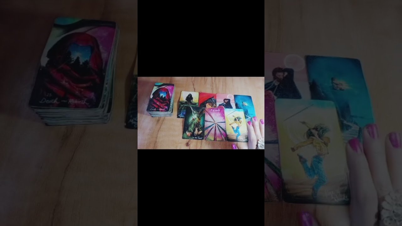 No momento, você está visualizando January 1, 2026 #tarotreading #tarot #shorts