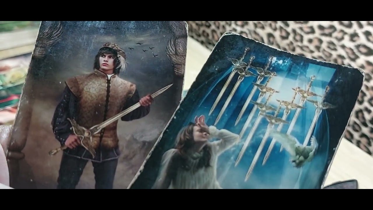 No momento, você está visualizando ¿Qué oculta detrás de su indiferencia? Tarot interactivo