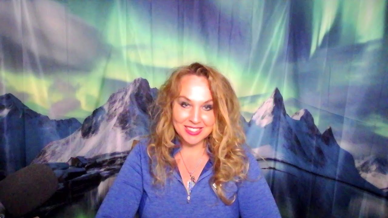 No momento, você está visualizando Today’s Tarot 1/21 & 22: OMG, reaching out to this Emperor takes a VERY different turn!