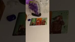 Leia mais sobre o artigo VAI ACONTECER ESSA SEMANA 5 FATOS VOU FALAR TUDO! #shorts #tarot #viral