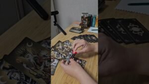 Leia mais sobre o artigo ⁉️ Что с ним не так… ⁉️ #shorts #таро #tarot #гадание #rek