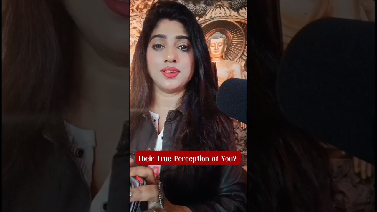 No momento, você está visualizando How do they view you? #tarot #shorts