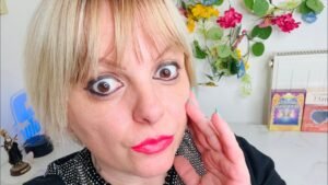 Leia mais sobre o artigo Un autre drame va se produire en France. »#tarot #voyance