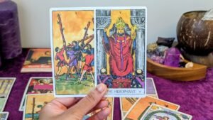 Leia mais sobre o artigo CAPRICORN “You’re not expecting this person to reach out!” Tarot Love Reading