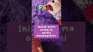 Leia mais sobre o artigo Inisial nama orang ini selalu mengingatmu 💭 #tarot #timeless #gemintangtarot