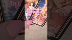 Leia mais sobre o artigo Čo prinášajú najbližšie dni 🔥 Výklad pre niekoho z vás #tarot #výkladkariet #vykladkaret