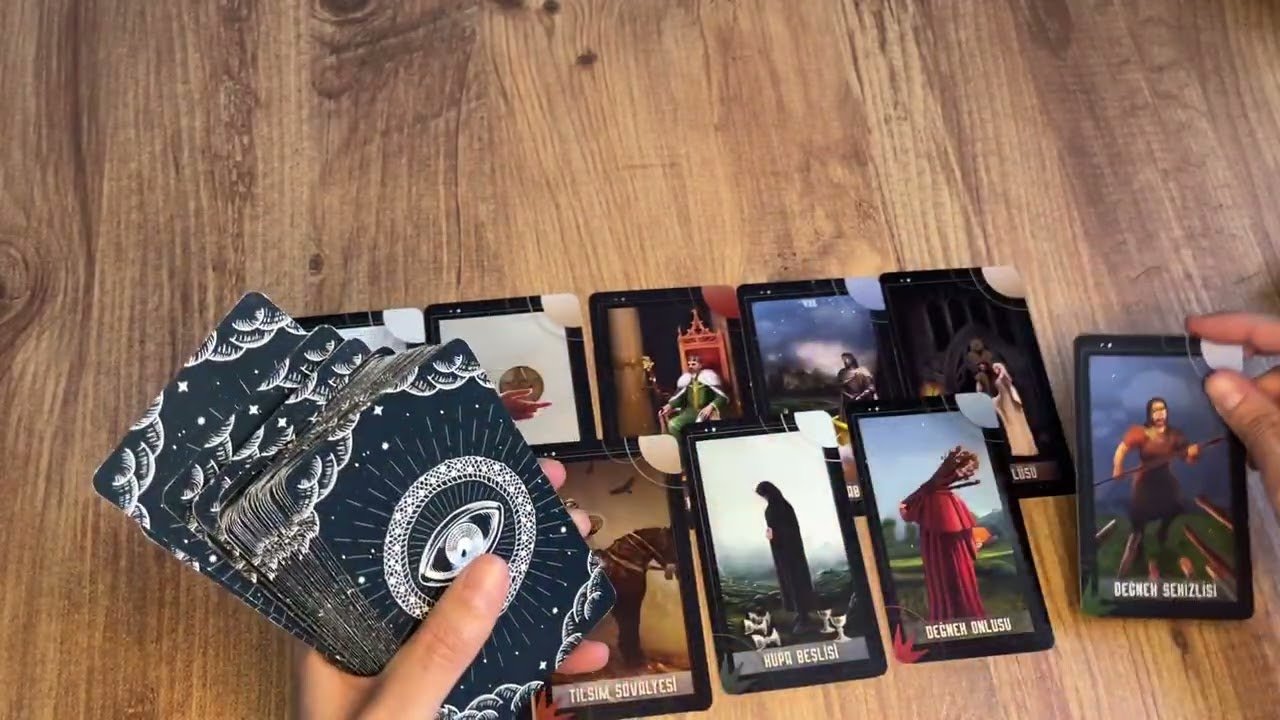 No momento, você está visualizando TAROT~LENORMAND aklındaki kişinin niyeti nedir seni izliyor mu? Duygusu nedir? Barışma var mı?