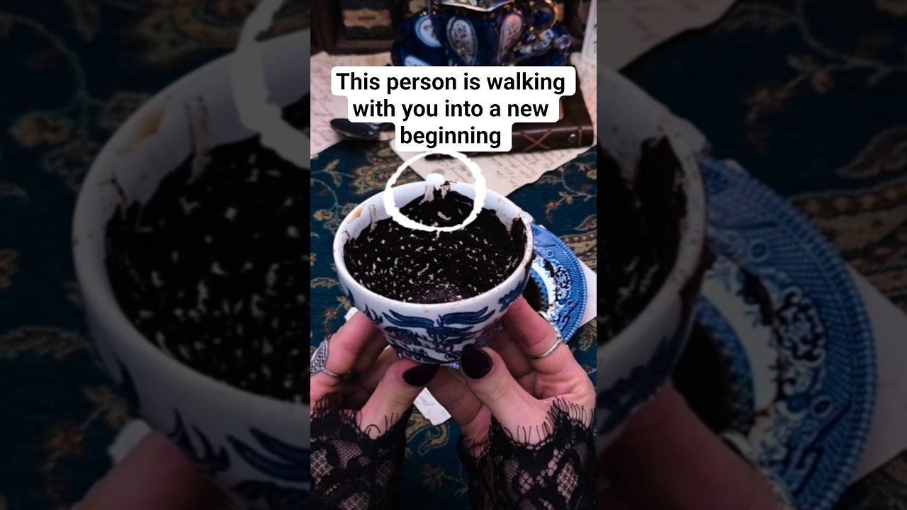 No momento, você está visualizando This person is walking with you into a new beginning #tarot #tarotreading #coffeereading