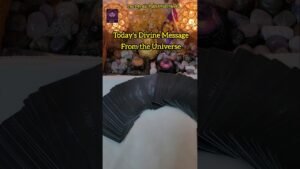 Leia mais sobre o artigo UNIVERSE KA URGENT MESSAGE 🚨 – Aaj Kuch Bada Hone Wala Hai! #tarot #tarotreading #today #guidance