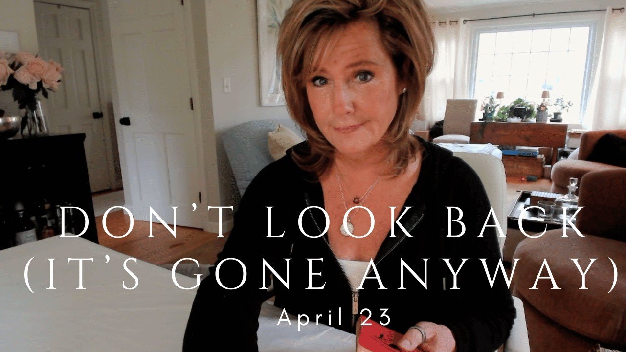 No momento, você está visualizando Your Daily Tarot Reading : Spirit Is Saying *Focus On Your Future* | Spiritual Path Guidance