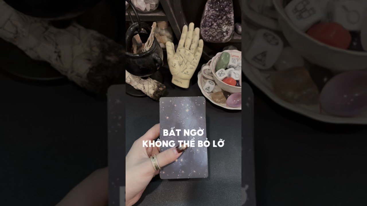 Leia mais sobre o artigo Bất ngờ không thể bỏ lỡ #tarot #duongtarot #tarotreels #tarotvietnam #tarotonline #tinhyeu