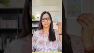 Leia mais sobre o artigo 🔱 आपसे एक ज़रूरी सच छुपाया गया…🤫 #Mystic #Tarot #Viral #Shorts