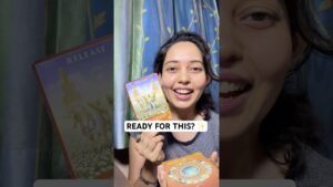 Leia mais sobre o artigo June is bringing this… are you ready? 😳 #tarot #shorts #tarotreading