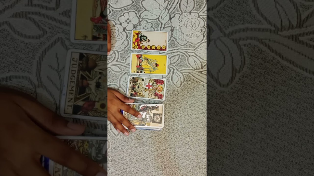 No momento, você está visualizando Aapke baare me kon soch raha hai 🫣🤭😅 #tarot #hinditarot #divineguidance #tarotreading #tarotcaards