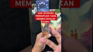 Leia mais sobre o artigo ADA SEORANG PEREMPUAN YANG MEMBICARAKAN KAMU #tarot #tarotreading
