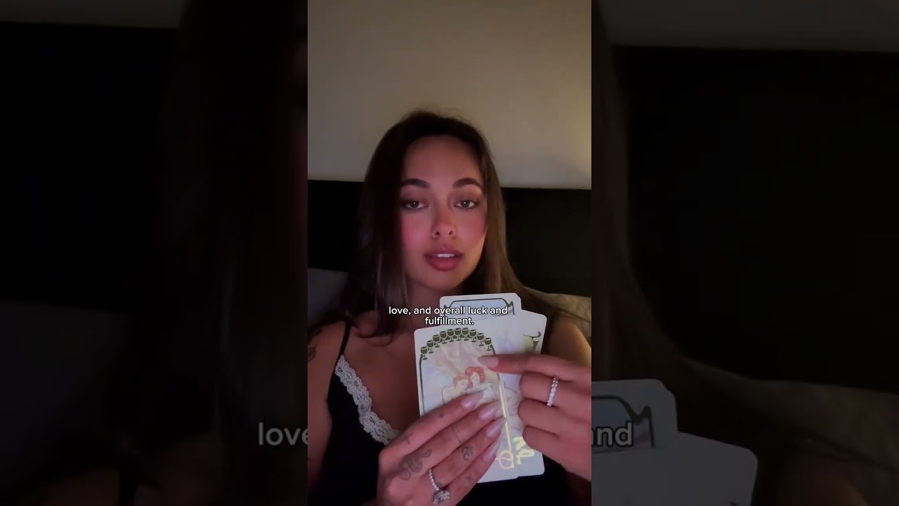 Leia mais sobre o artigo Link in bio to book tarot cards reading #manifestation #tarot #love