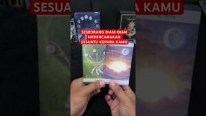 Leia mais sobre o artigo SESEORANG DIAM-DIAM MERENCANAKAN SESUATU KEPADA KAMU #tarot #tarotreading