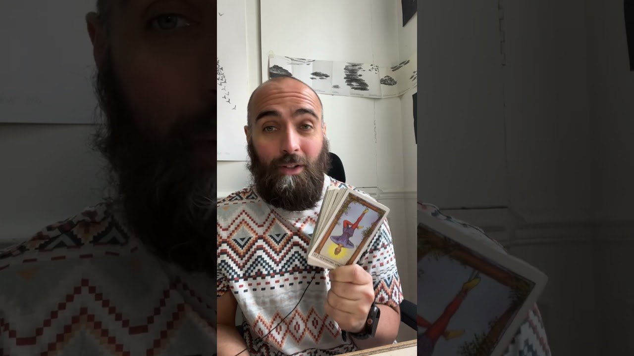 No momento, você está visualizando Son orgueil vient de prendre un coup #tarot #oracleamour #taro