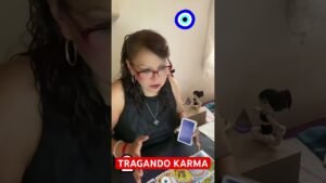 Leia mais sobre o artigo Tragando KARMA #tarot #eloraculodemarialuna