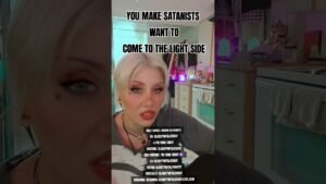 Leia mais sobre o artigo YOU MAKE SATANISTS WANNA COME TO THE LIGHT SIDE  #tarot #tarotreading #shorts