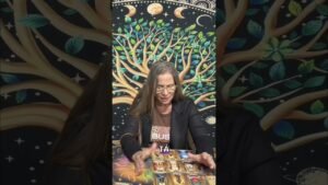 Leia mais sobre o artigo Descubra a energia dele(a)! Inscreva-se no Zamira Tarot e veja o vídeo! #zamiratarot #tarot
