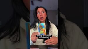 Leia mais sobre o artigo if you’re seeing this reading #shorts #trending #manifestation #tarot #zodiac #fyp