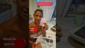 Leia mais sobre o artigo Krasse Überraschung😲❤️‍🔥🌹 #tarot ##tarotcards #tarotreading #liebe #soulmate #partnerschaft #love