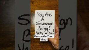 Leia mais sobre o artigo #persononyourmind #twinflametarot #tarot #soulmate #twinflame #lovereading #youneedthismessage #love