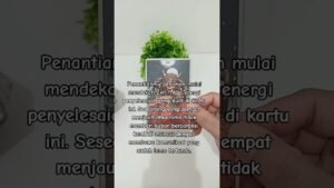 Leia mais sobre o artigo Seseorang akan menghubungimu dlm waktu dekat #tarot #tarotreading #shorts