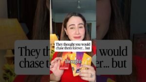 Leia mais sobre o artigo They thought you would chase them forever…but #tarot #tarotreading #tarotcards
