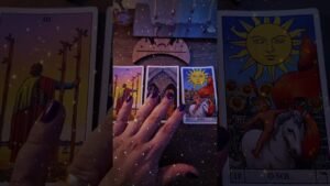 Leia mais sobre o artigo Uma escolha será feita | Olhar de cigana Tarot🌹