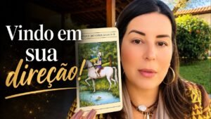 Leia mais sobre o artigo VINDO EM SUA DIREÇÃO ❤️🌹 #tarotmaosdeluz #tarot #tarotamor