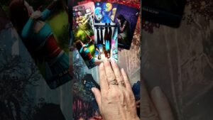 Leia mais sobre o artigo Он совсем офонарел или просто недотепа?💯 #shorts#щерс#щорсы#таро#tarot#расклад#trending#video