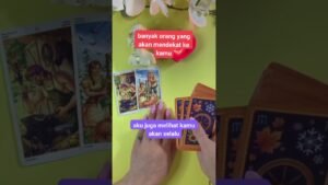 Leia mais sobre o artigo Banyak orang yang akan mendekat ke kamu #tarotreading #tarot #ramalan #shortvideo
