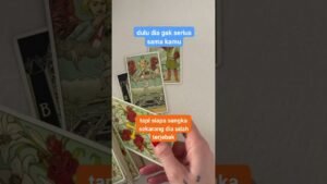 Leia mais sobre o artigo Dulu dia gak serius sama kamu #tarotreading #tarot #ramalan #shortvideo