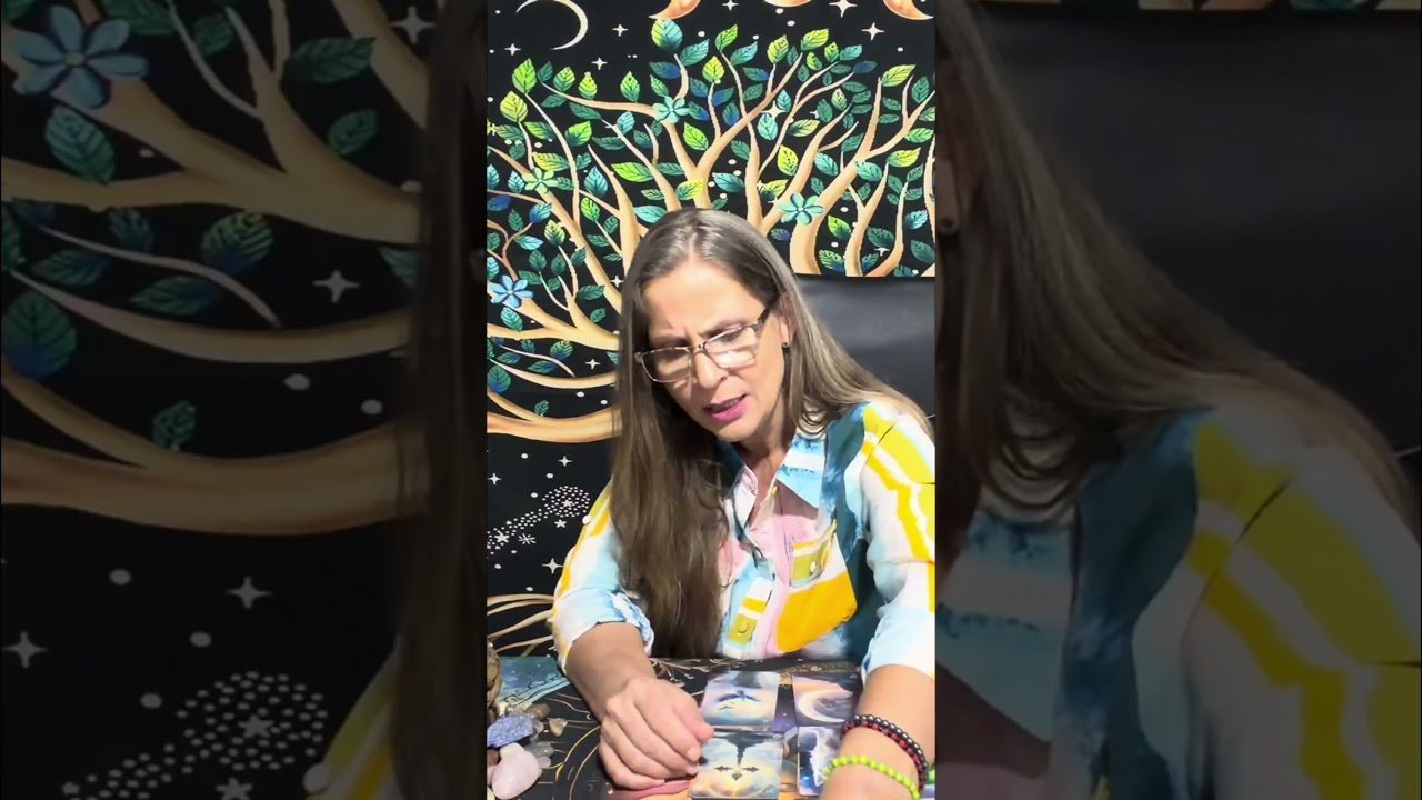 No momento, você está visualizando Espiando ele(a) hoje! Inscreva-se no Zamira Tarot e veja o vídeo completo! #zamiratarot #tarot