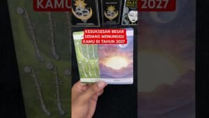 Leia mais sobre o artigo KESUKSESAN BESAR SEDANG MENUNGGU KAMU DI TAHUN 2027 #tarot #tarotreading