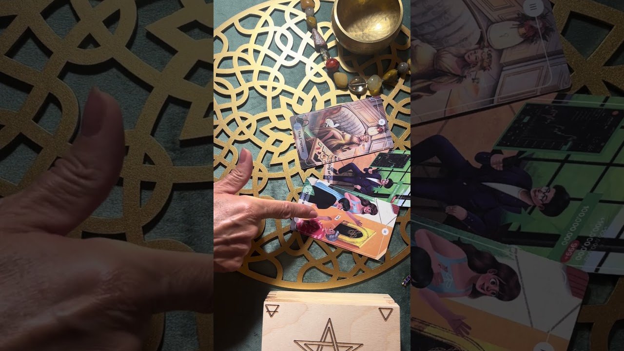 No momento, você está visualizando KOMU NA TOBIE BARDZO ZALEŻY 💕 #short #shortvideo #shortsvideo #tarot #wróżba #tiktok #tiktokvideo
